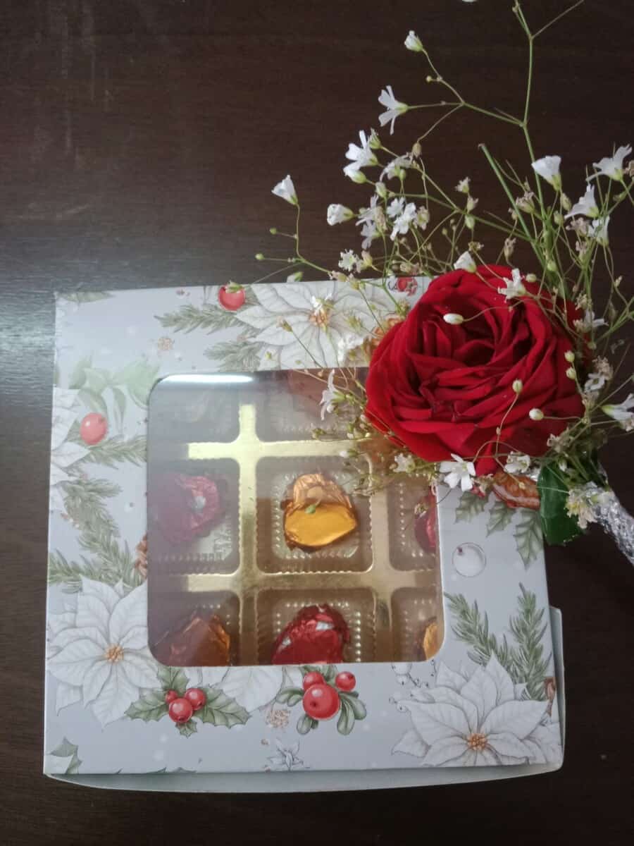 Home baked Fresh Cakes , Chocolate