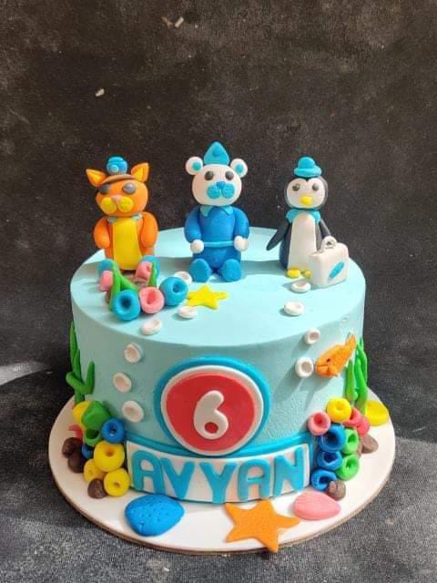 Custom Cakes
