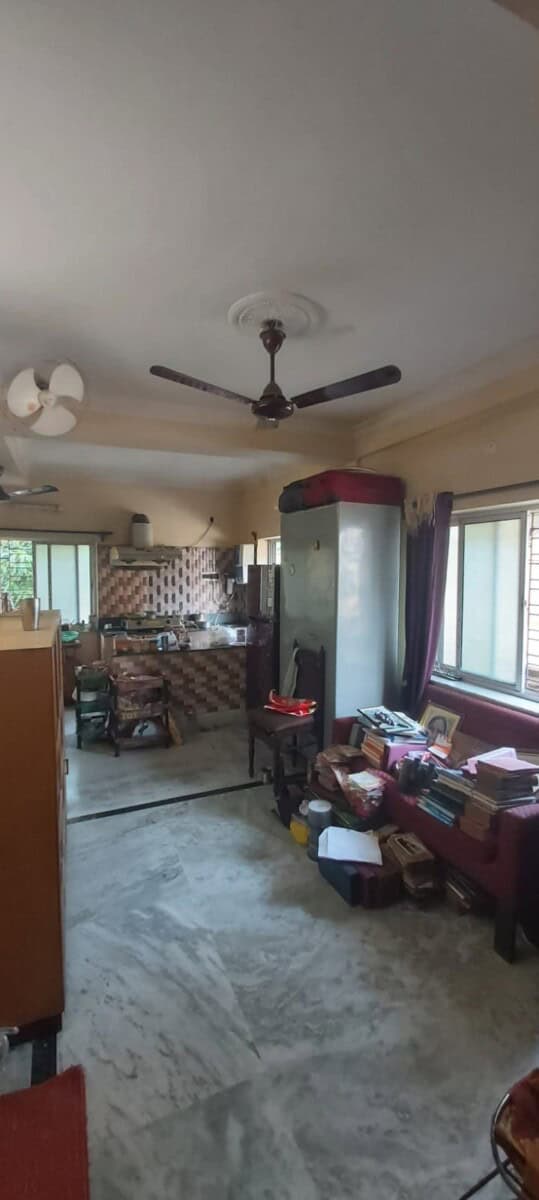 Urgent flat for sale 4bhk