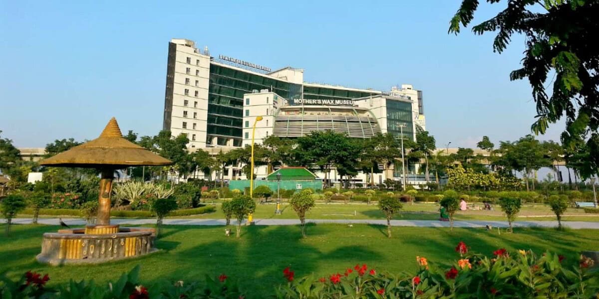 Mother’s Wax Museum