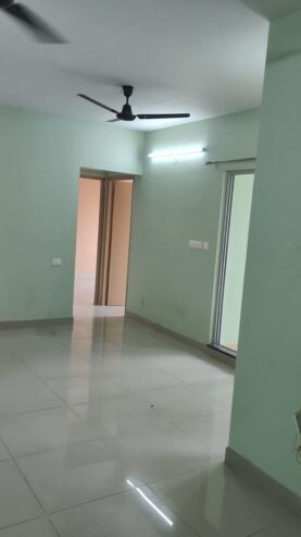 Room for Rent in 3 BHK Flat for Female – Shapoorji, Newtown | ₹5,700