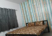 Single and Queen bed with mattress for Rent