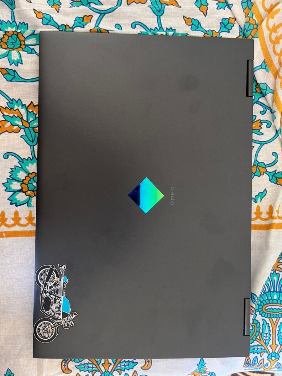 Laptop and accessories for sale