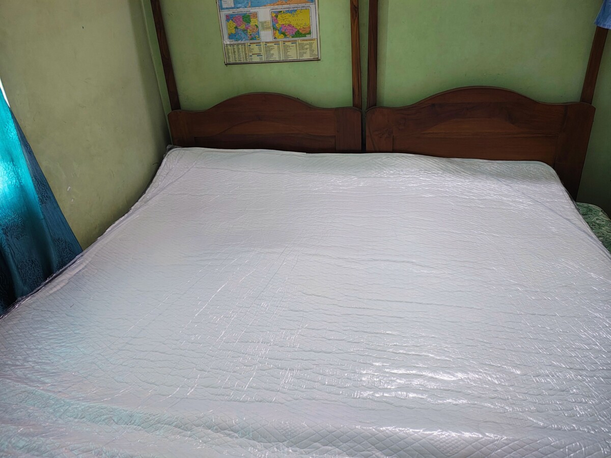 Loom And Needle Orthopedic mattress 75*72*4 King Size Matress