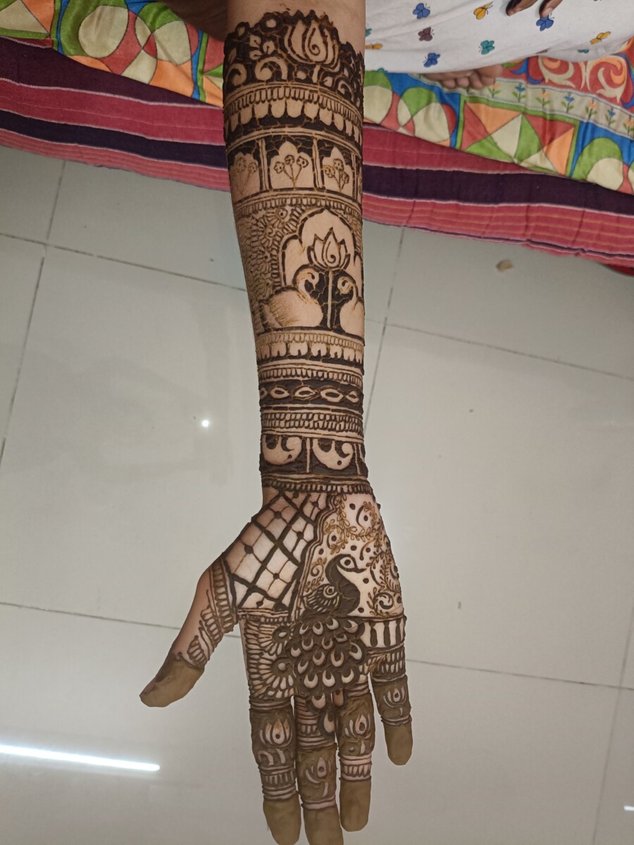 Mehndi by Bhoomi